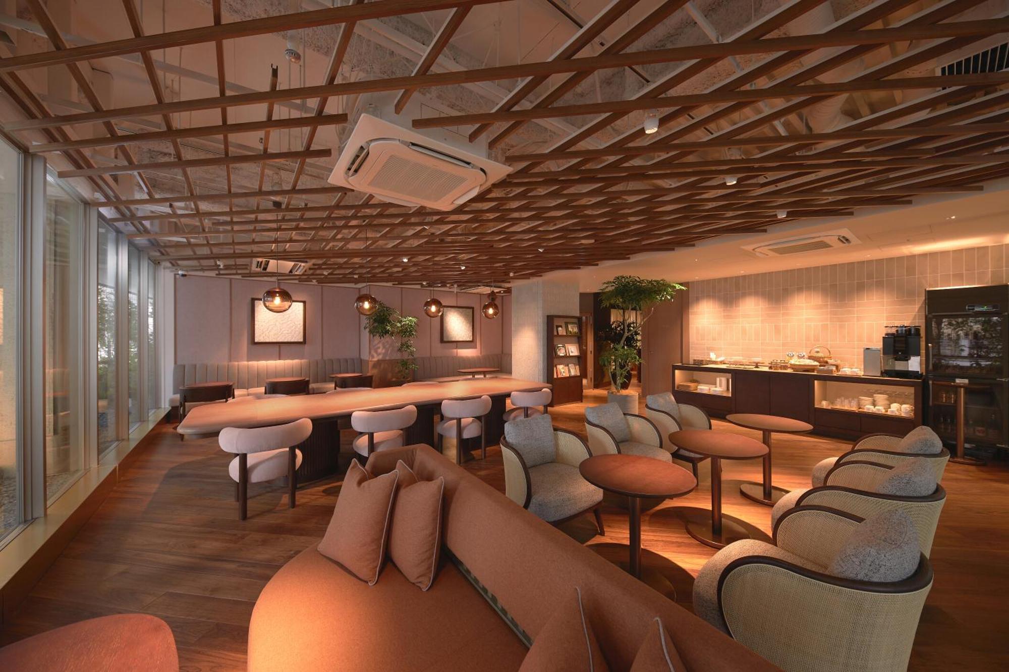 Good Nature Hotel Kioto Exterior foto The lounge at Changi Airport