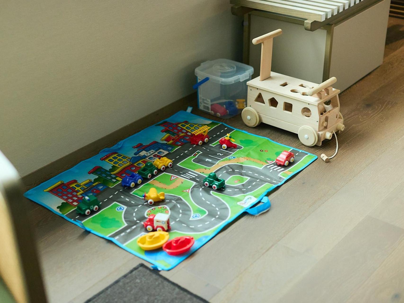 Good Nature Hotel Kioto Habitación foto A toy train set