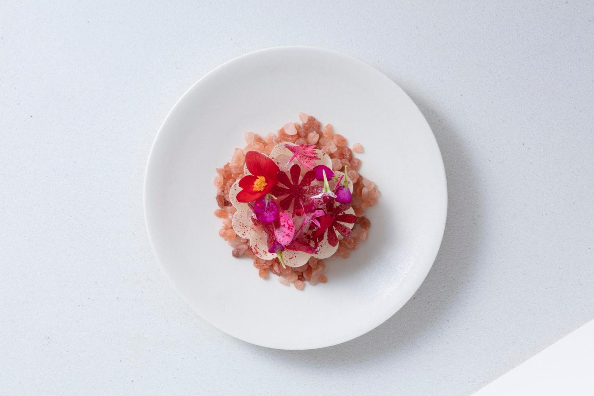 Good Nature Hotel Kioto Exterior foto A dish by Heston Blumenthal
